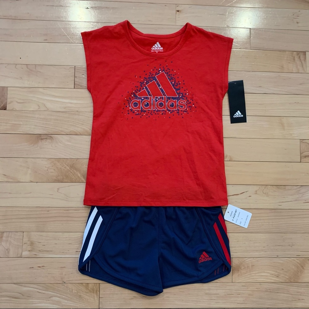 Adidas little girl size 5 red & navy blue outfit short sleeve shirt & shorts set